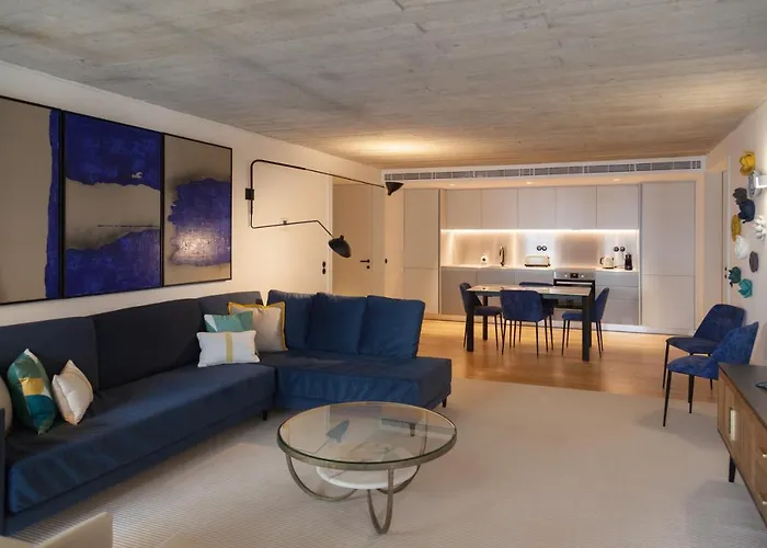 Flh Intendente Blue Flat With Balcony